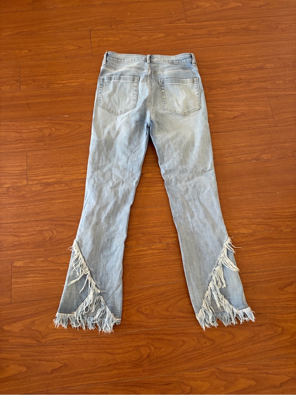 1. State Light Wash Frayed Tulip Hem Ankle Jeans - Picture 2 of 4